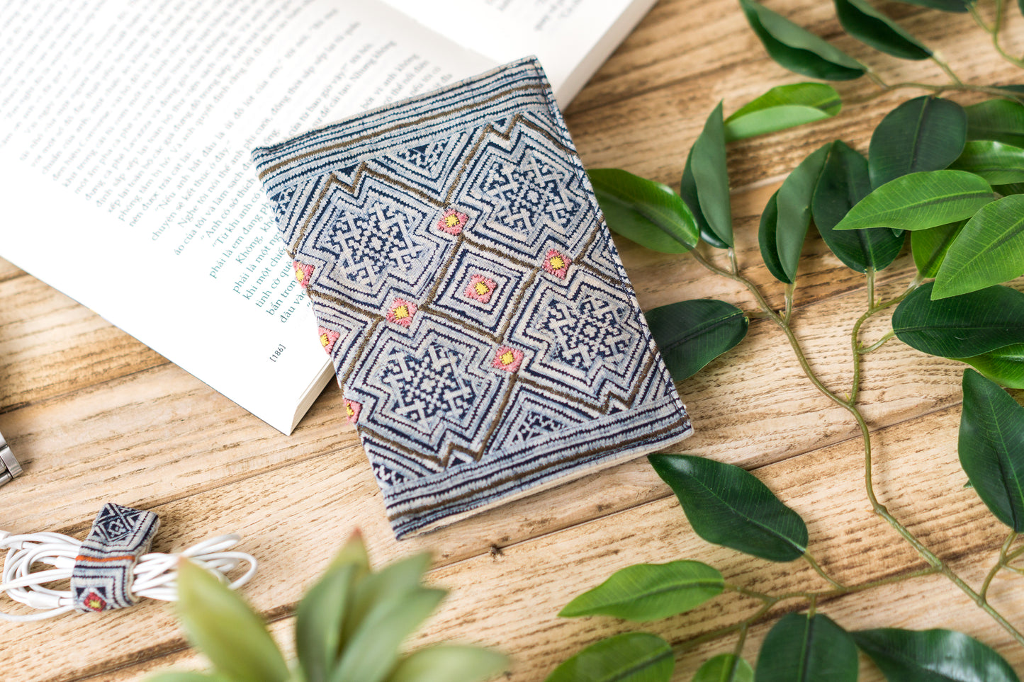 Tribal Pattern Passport Holder, Passport Organizer